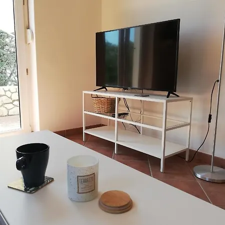 In With Two-bedrooms 1