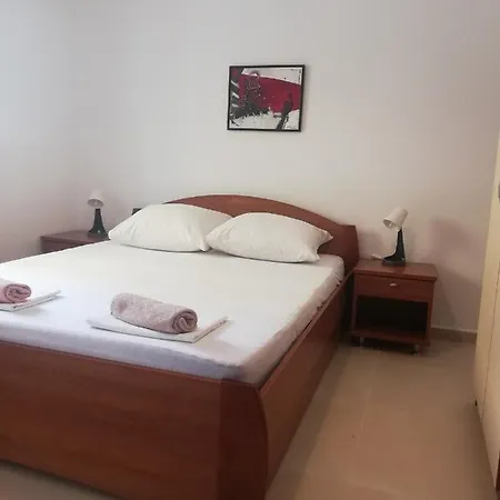 شقة In With Two-bedrooms 1 *