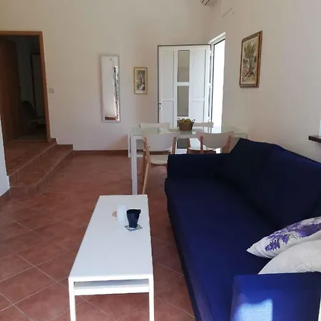 In With Two-bedrooms 1 ماندري