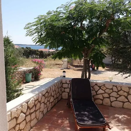 In With Two-bedrooms 1 شقة